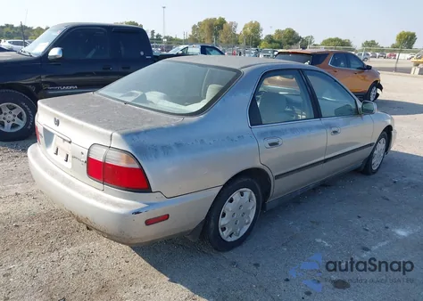 1997 Honda Accord Lx z USA, uszkodzony, nr VIN 1HGCD5634VA009898
